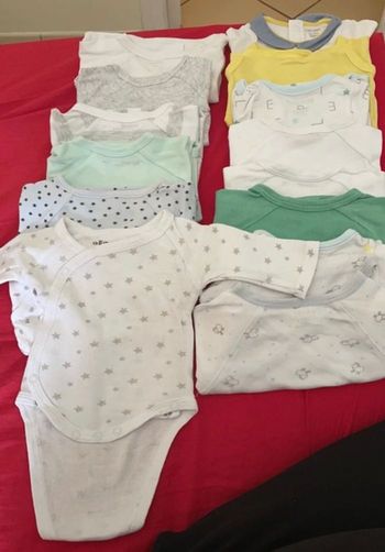 Lot de 15 bodies 1 mois