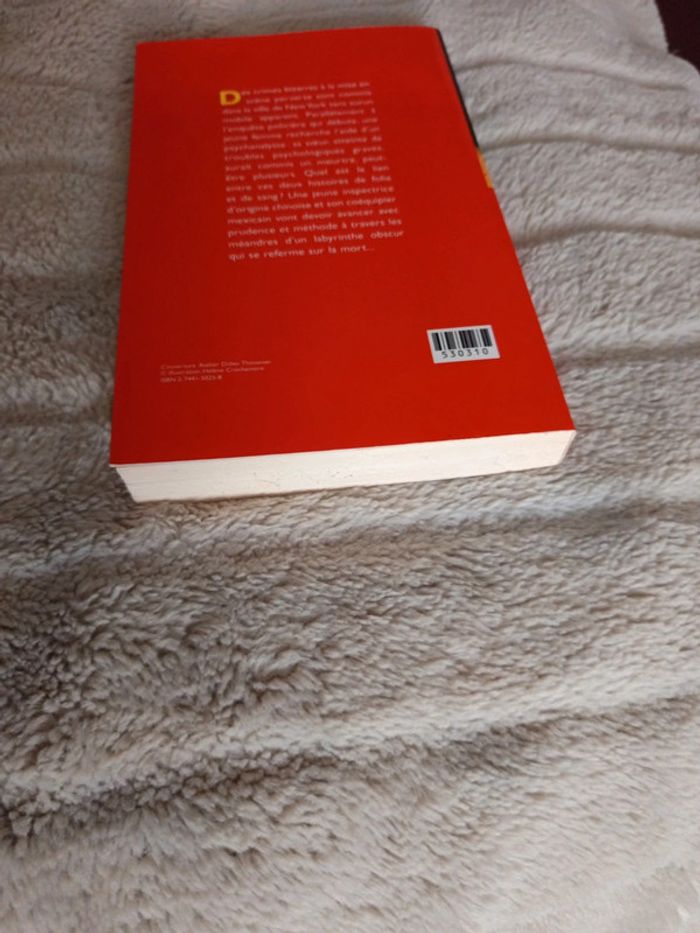 L'heure du pendu de Leslie Glass - photo numéro 5