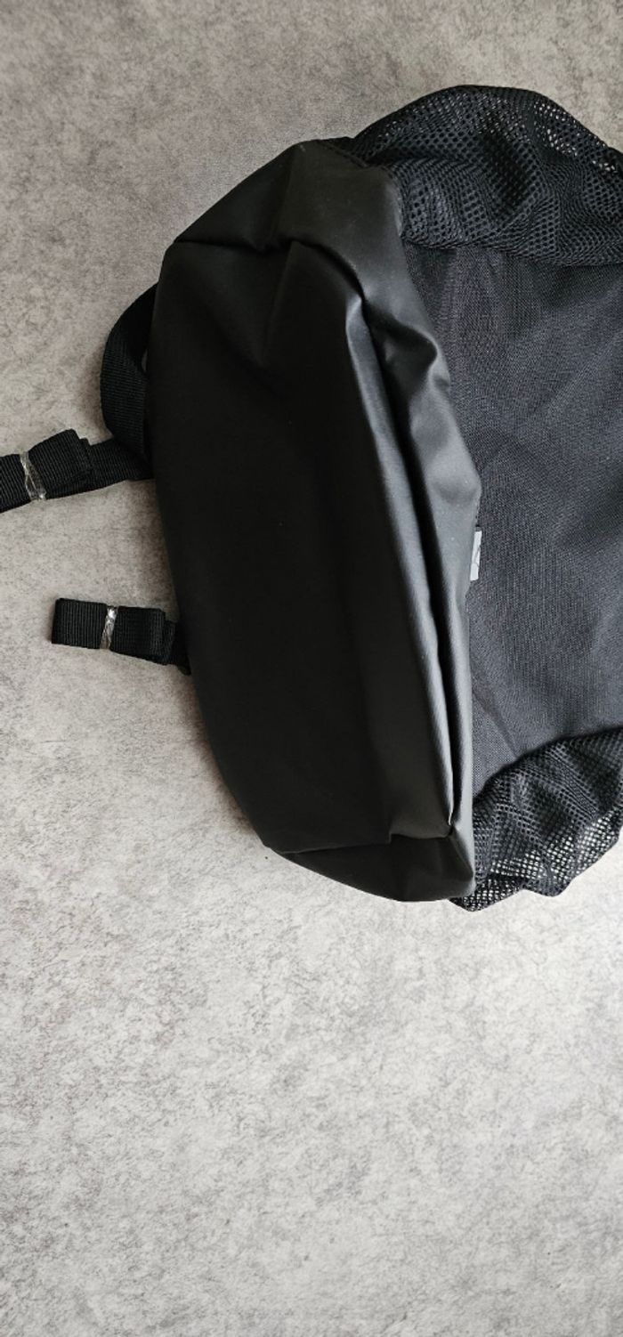 Sac à dos noir Puma neuf avec étiquette très pratique - photo numéro 5
