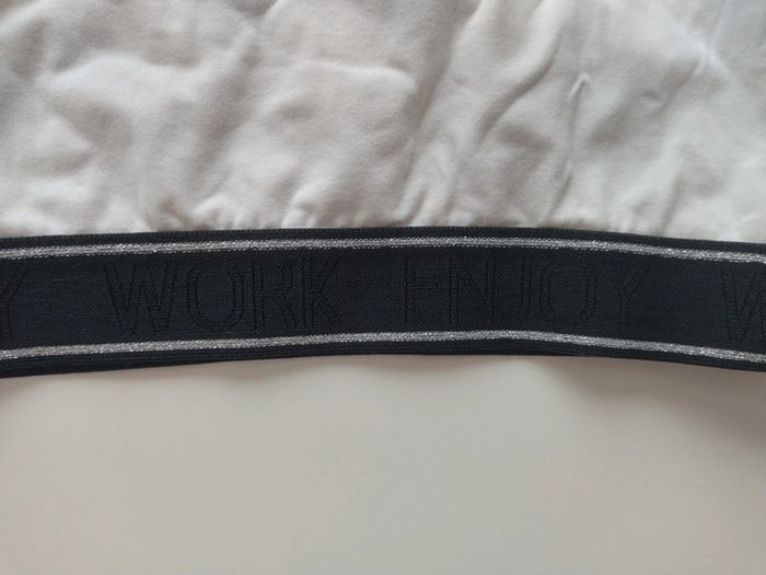Brassière de sport blanche et noire Taille S - photo numéro 3