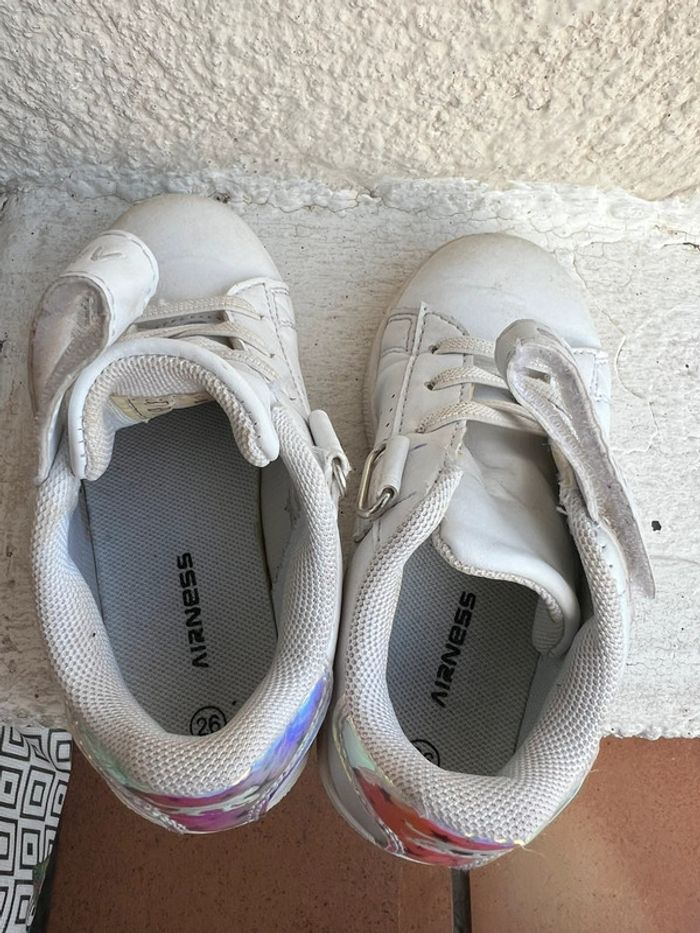 Paire de baskets fille pointure 26 marque Airness bon état - photo numéro 4