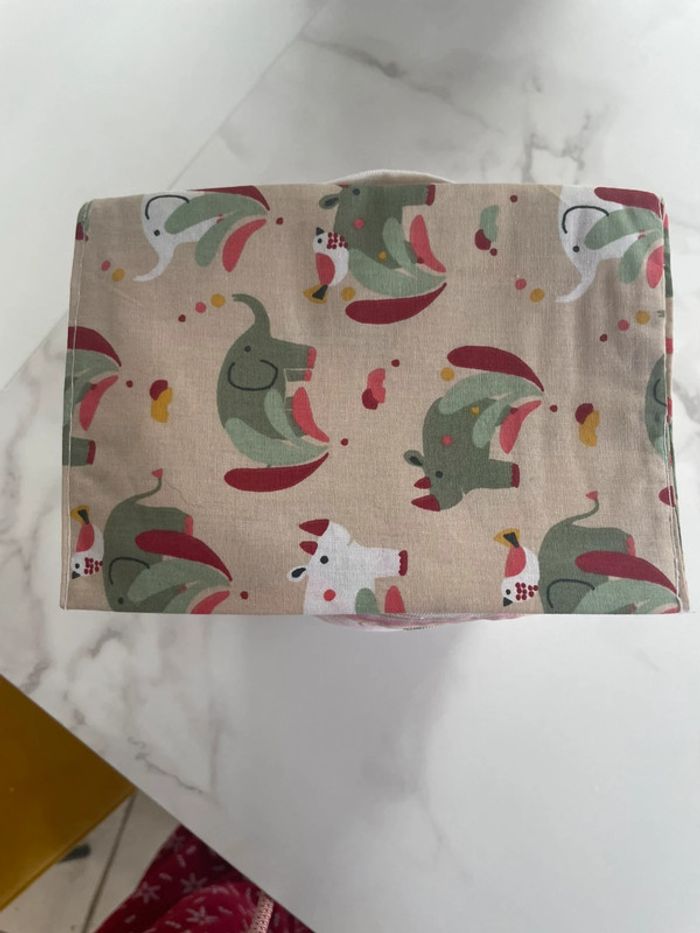 Jolie pochette doublée pour papiers goûter maquillage ou autre éléphant - photo numéro 8