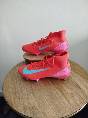 Crampons Nike T 37,5
