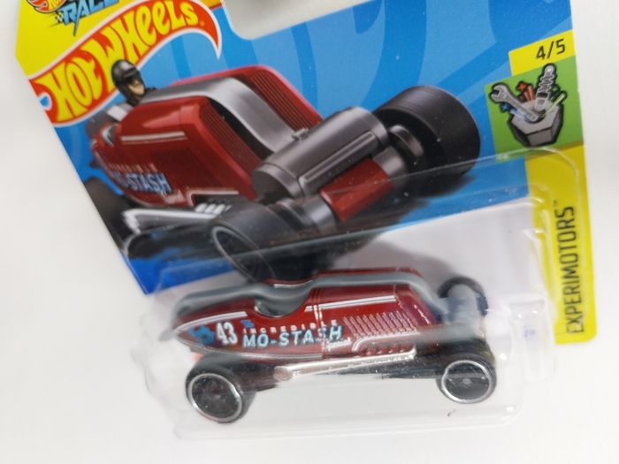 Hot WheelsMo-Stach  Let' Race Série Netflix - photo numéro 2