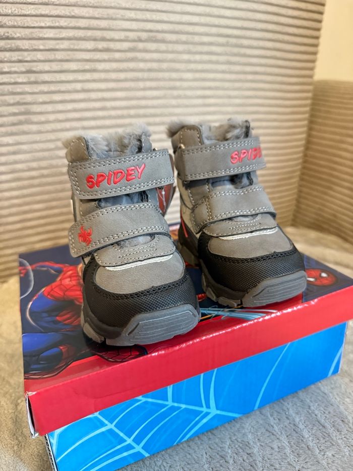 Chaussure / bottes d’hiver bébé - photo numéro 4