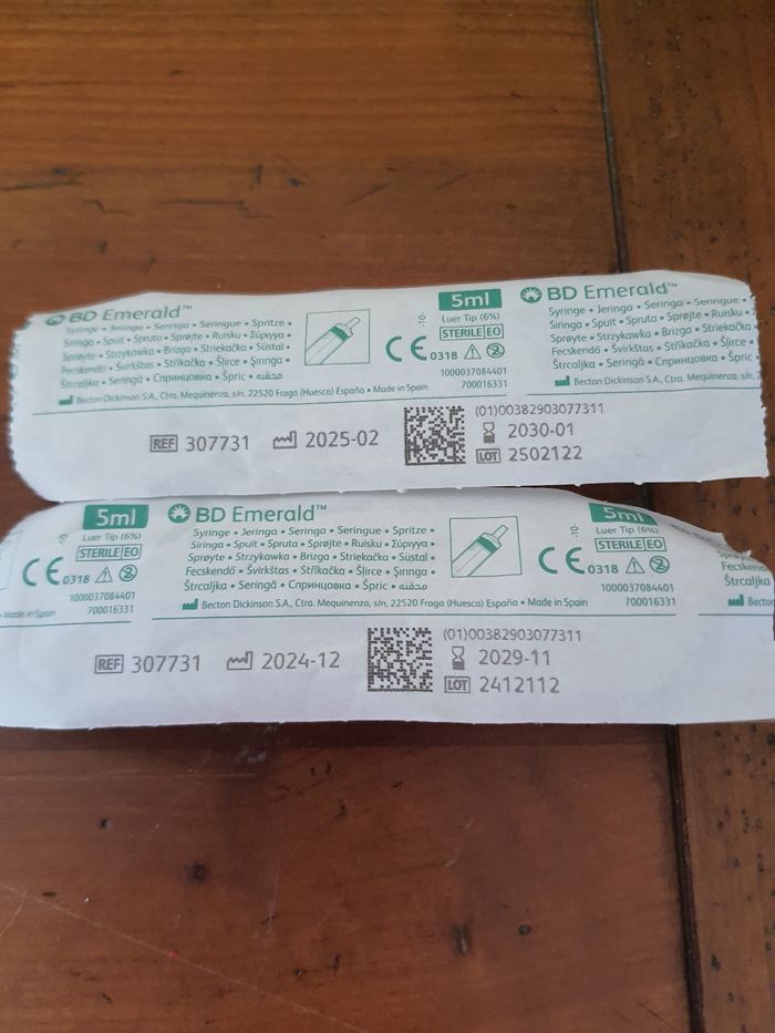 Lot de 4 seringues Bd Emerald - photo numéro 5