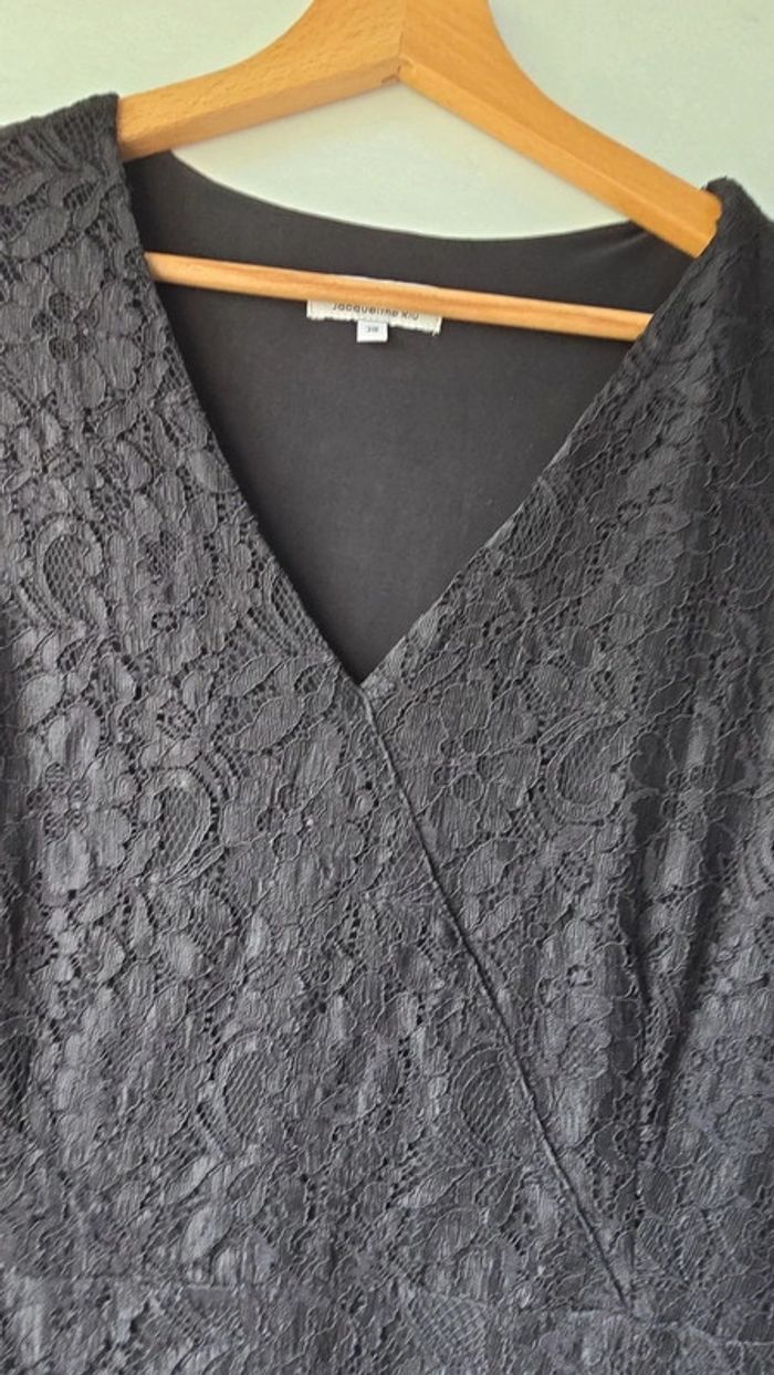 Robe à dentelle noir - photo numéro 2