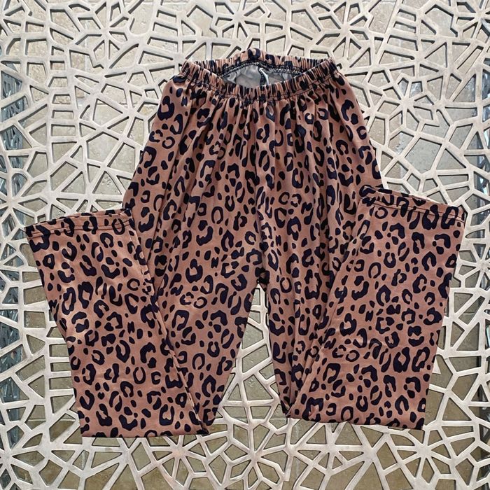 Pyjama femme léopard en taille S bon état - photo numéro 4