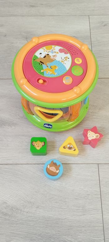 Tambour a forme roi lion chicco 
