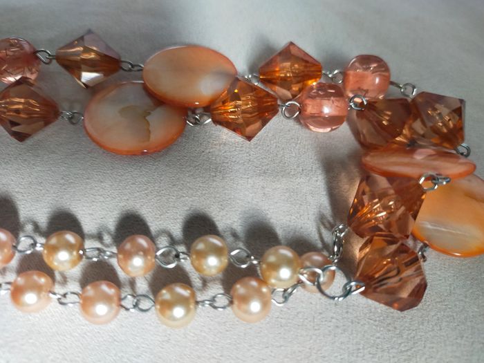 Collier perlé orangé nacré et perles imitation cristal – Tons chauds et élégance - photo numéro 8