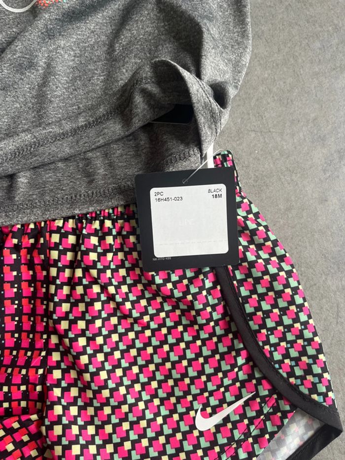 Ensemble Nike - photo numéro 4