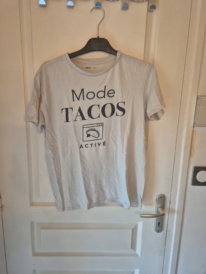 Tee shirt