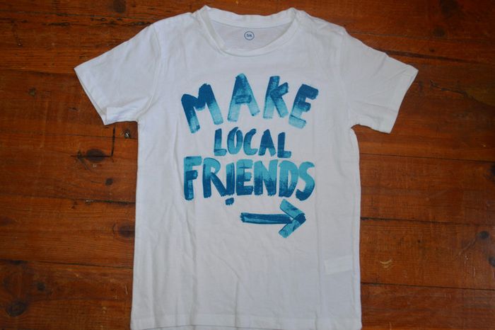 Tee shirt manches courtes 5/6 ans blanc Make local friends
