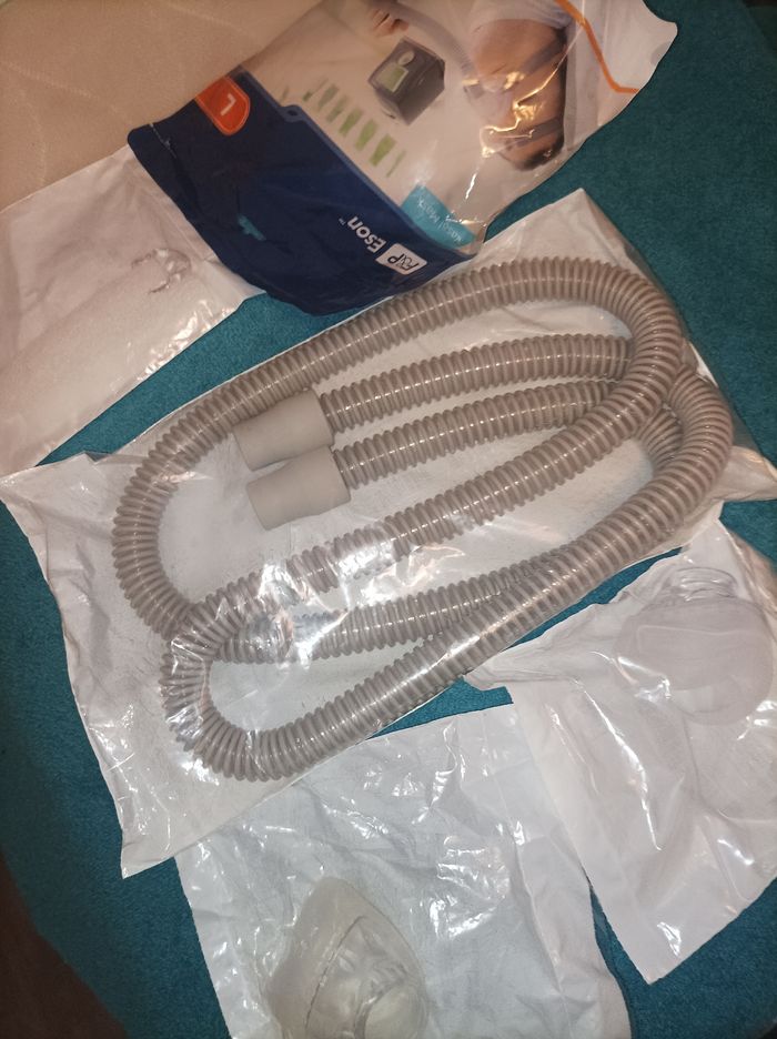 Masque Facial pour l'apnée du sommeil avec 2 Bulles Nasal,1 Tube neuf avec emballage d'origine complet Taille L - photo numéro 7