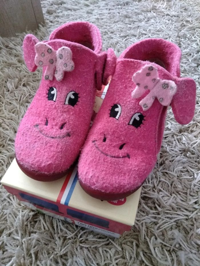 Pantoufles / chaussons bellamy, taille 25