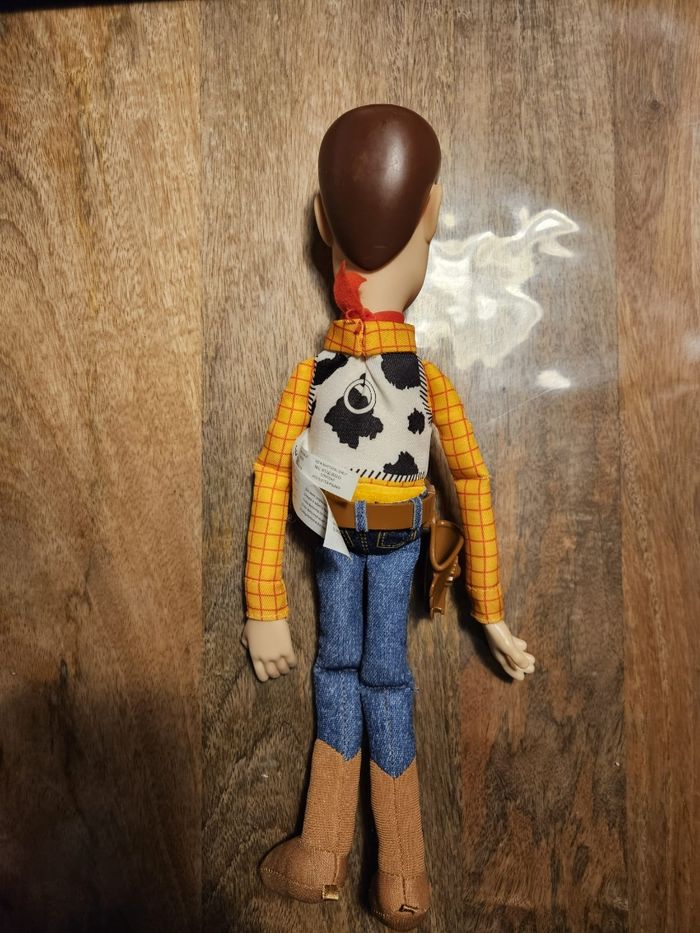 Peluche figurine woody toy story Disney pixar - photo numéro 3