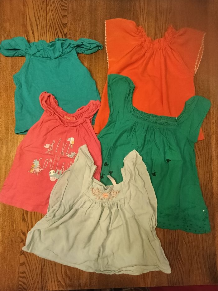 Lot vêtements été fille 4 ans - photo numéro 1