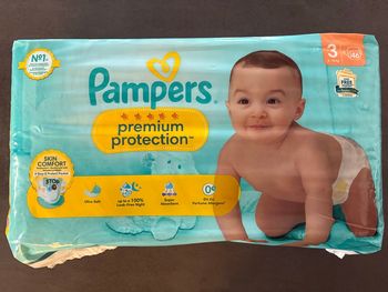 Couches Pampers taille 3