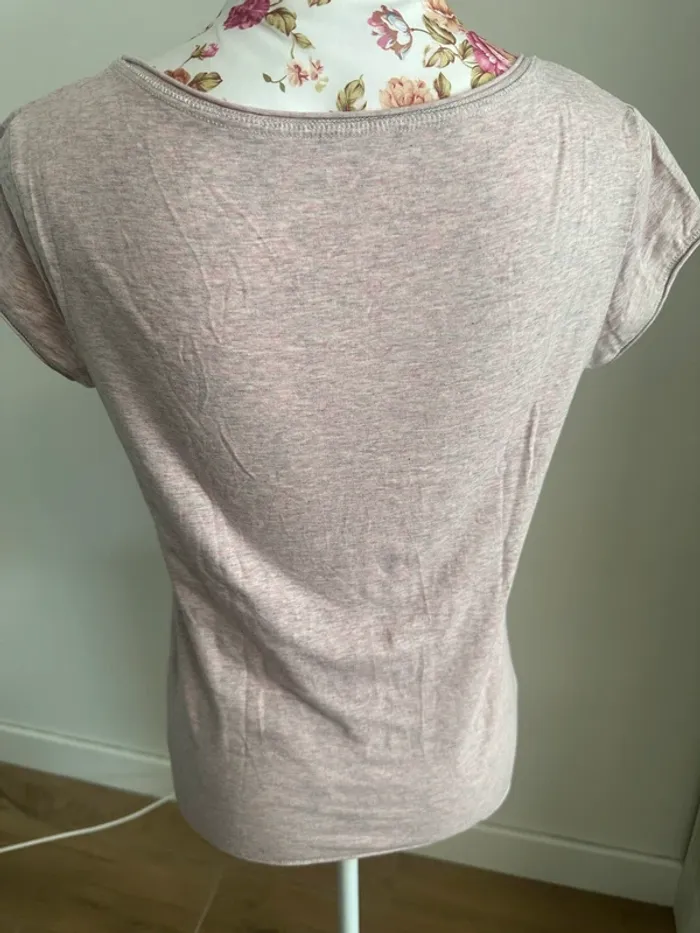 T-shirt rose chiné impeccable - photo numéro 4