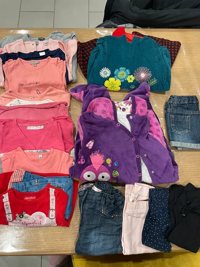 Lot vêtements fille 12 mois