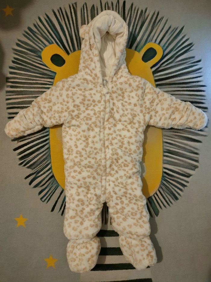 Combinaison bébé taille 1 mois