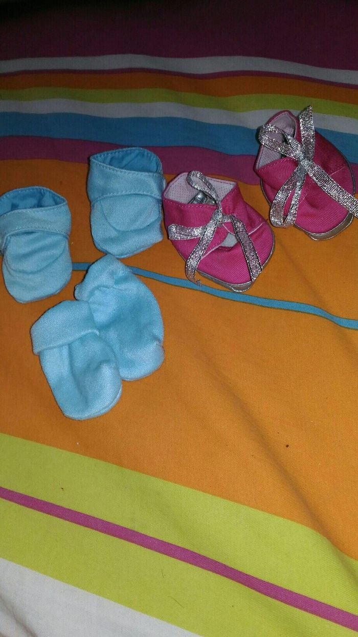 chaussure de poupon neuve