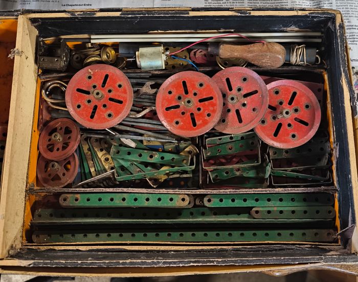 Lot de meccano vintage et manuels - photo numéro 3