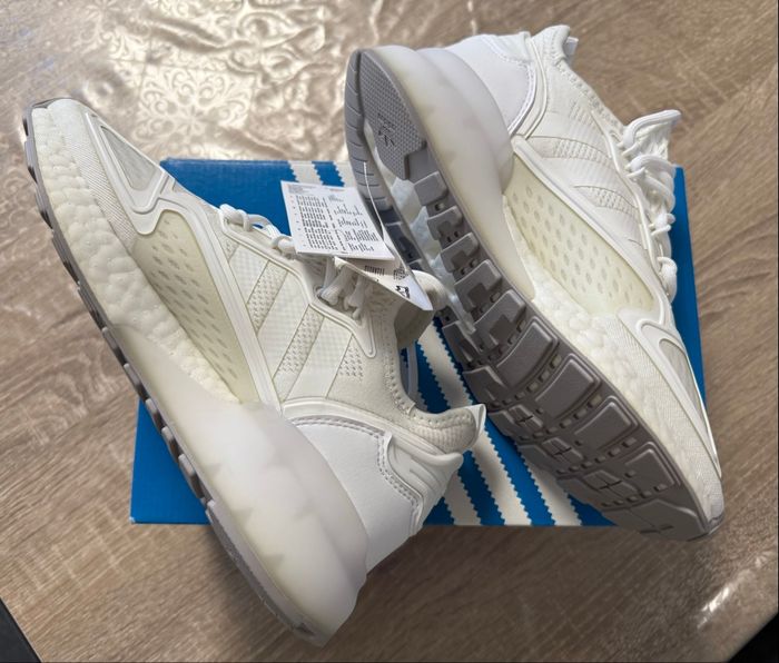 Chaussures Adidas femme. - photo numéro 3