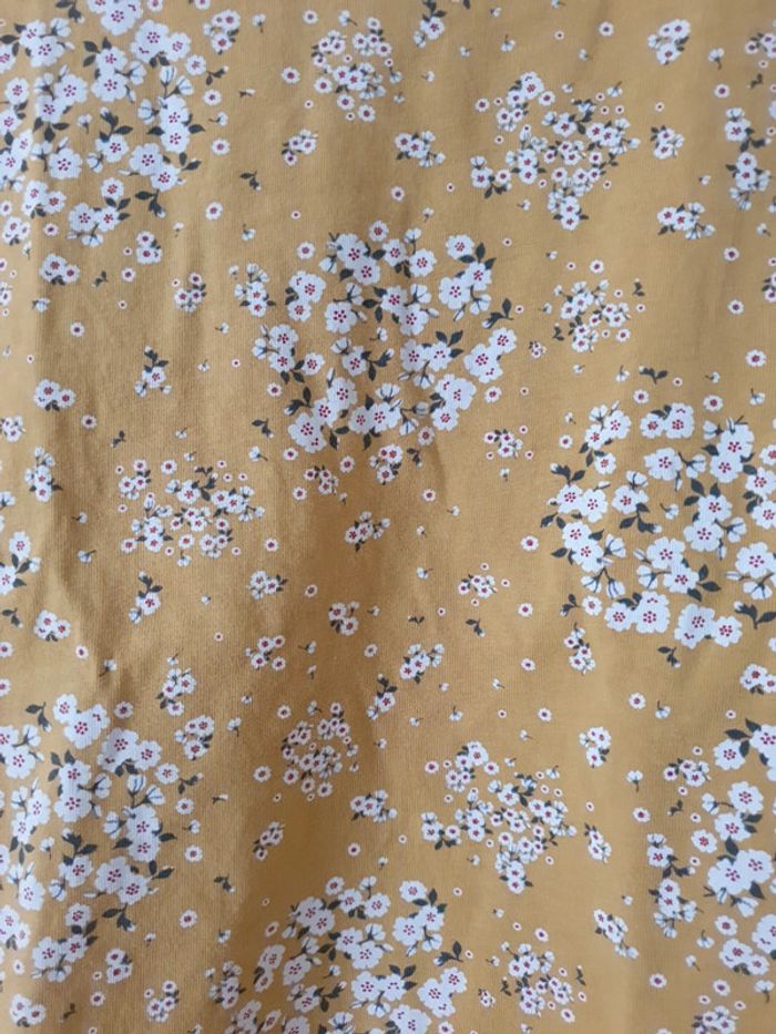 T shirt fleuri - photo numéro 2