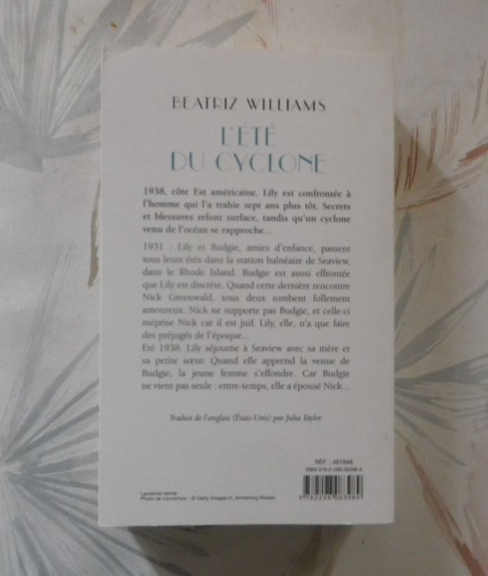 L'Eté du cyclone de Beatriz Williams Ed. France Loisirs - photo numéro 2