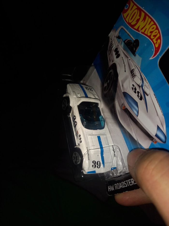 Voiture hot wheels corvette grand sport - photo numéro 2