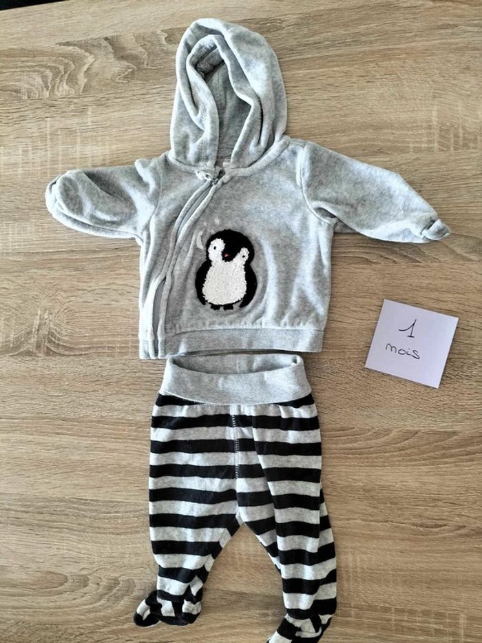 Tenue grise "pingouin" 1 mois