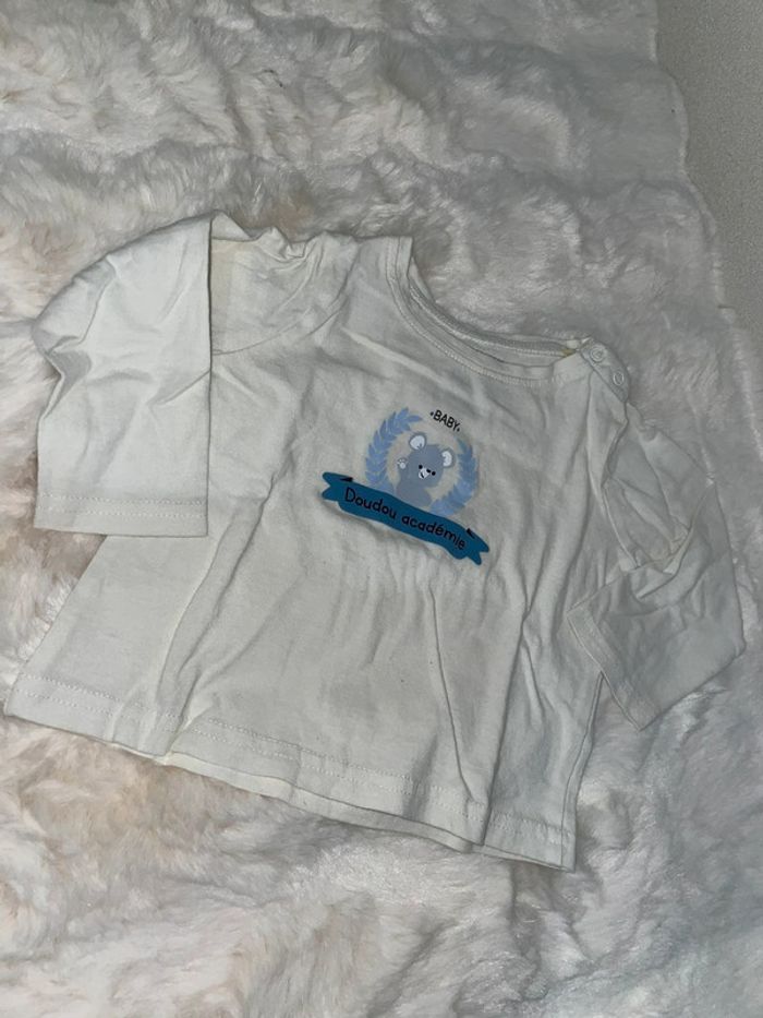 Tee shirt