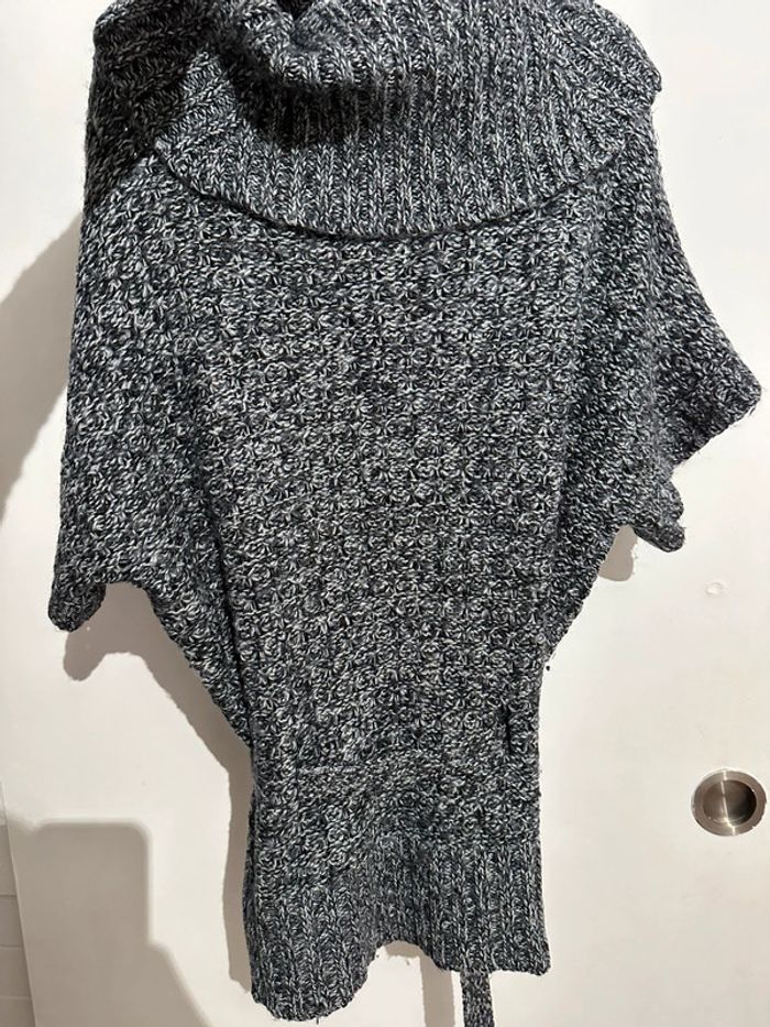 Pull hiver style poncho gris - photo numéro 3