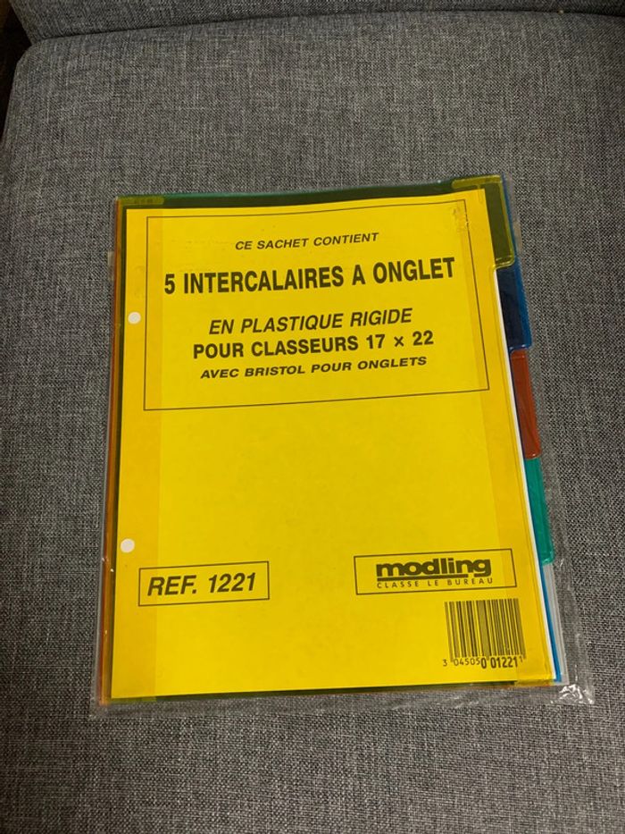 Lot de 5 intercalaires 17x22cm en plastique rigide - photo numéro 2
