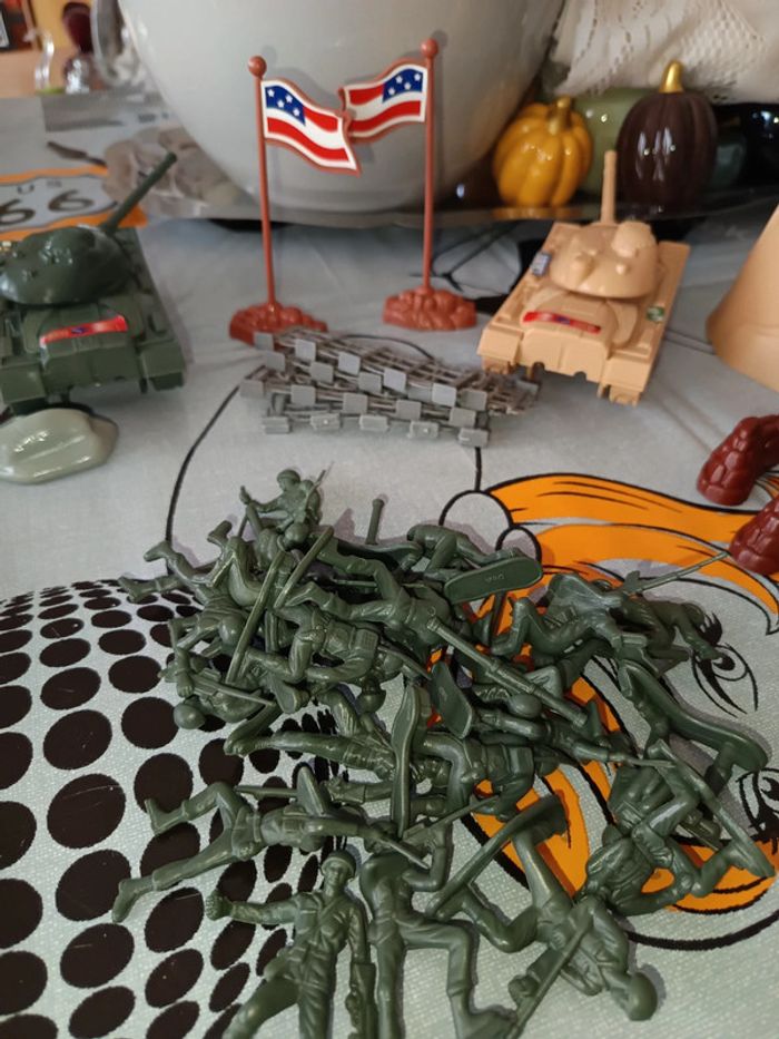 Coffret de jeux militaire 68 pièces - photo numéro 5