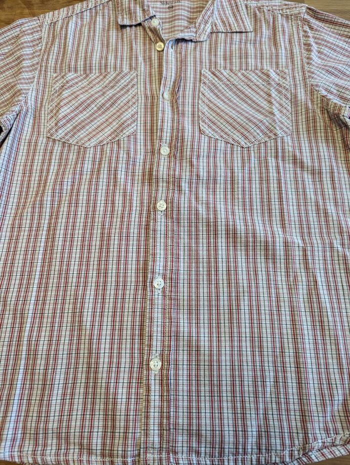 Chemise manches longues garçon 10 ans Gémo
Très bon état - photo numéro 7