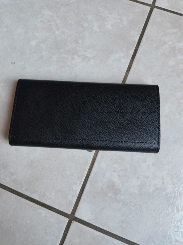 Portefeuille - photo numéro 2