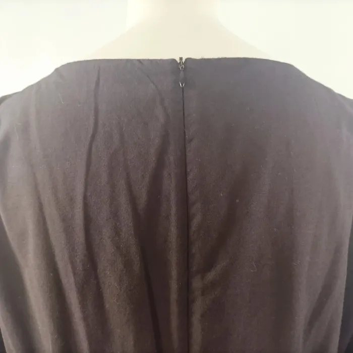 Robe noire Tara Jarmon en laine mélangée, coupe patineuse, taille 40 A1137 - photo numéro 10