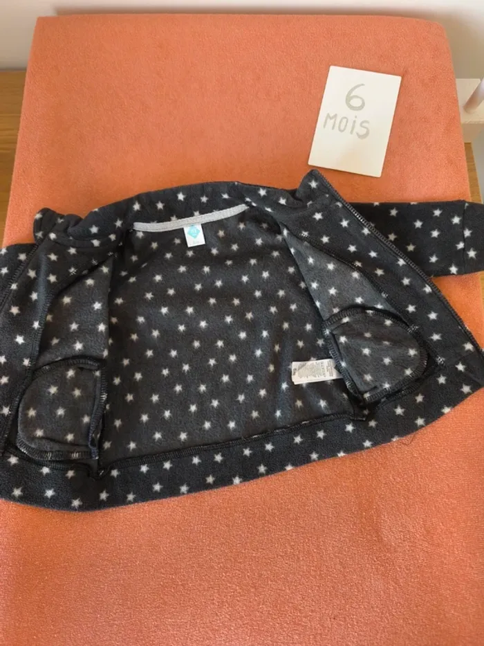 Veste polaire 6 mois - photo numéro 4