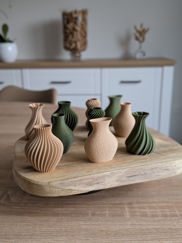 Lot de 10 mini vases design (6cm de hauteur) - photo numéro 2