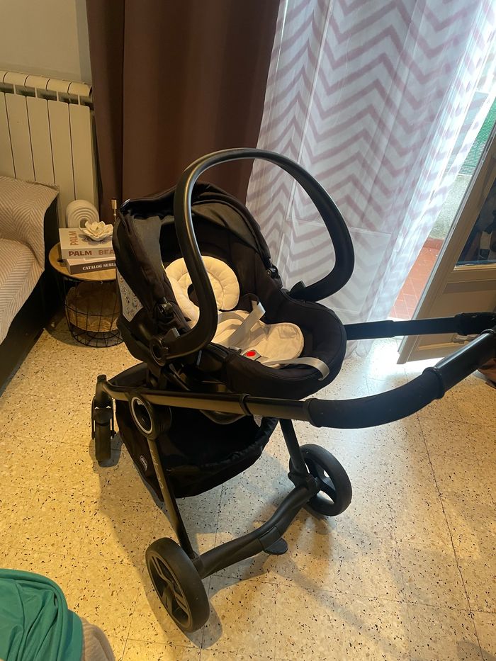 Poussette trio chicco