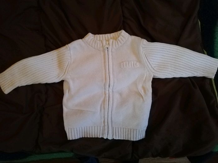 Pull blanc 6 mois
