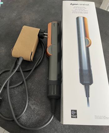 Lisseur Dyson Airstrait neuf