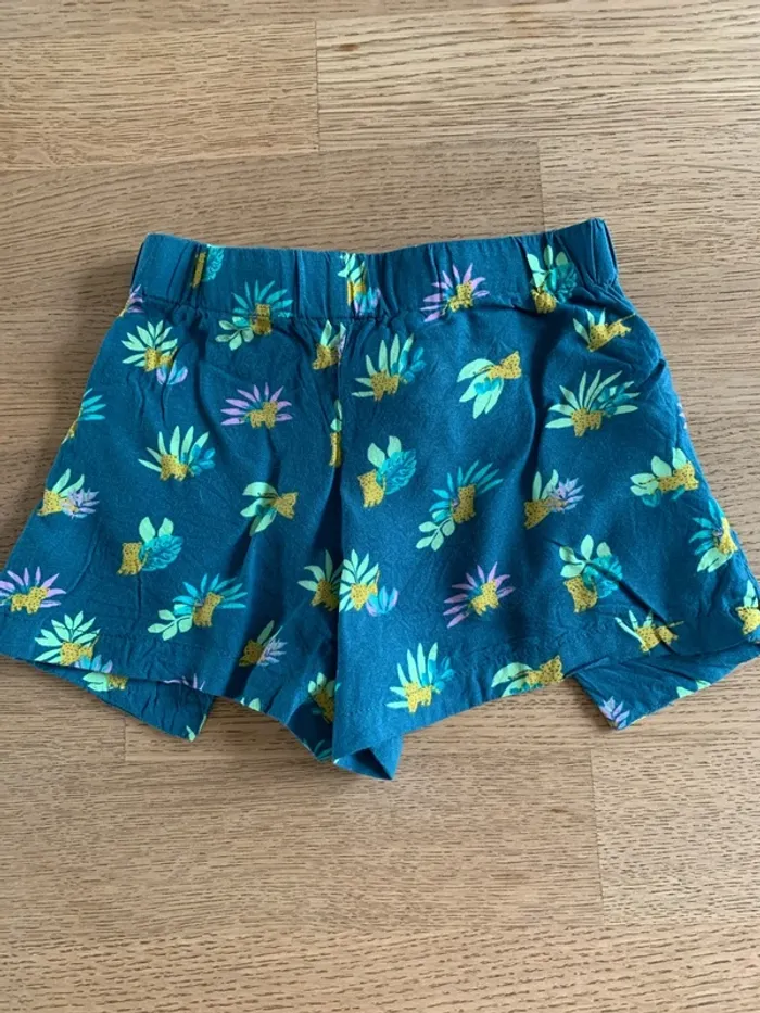 Jupe short 3 ans - photo numéro 3