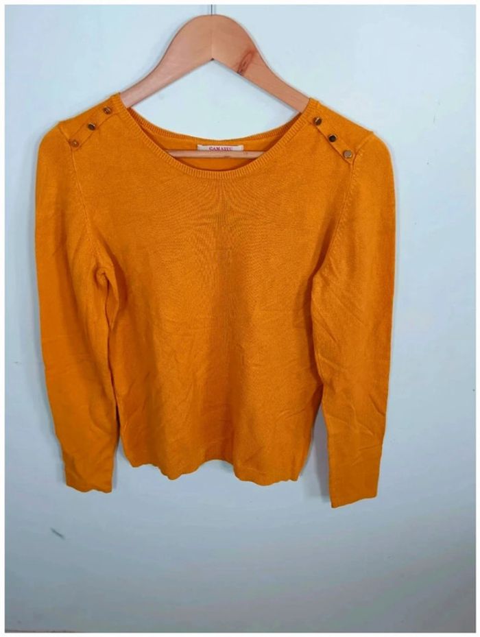 C22 pull moutarde camaïeu M