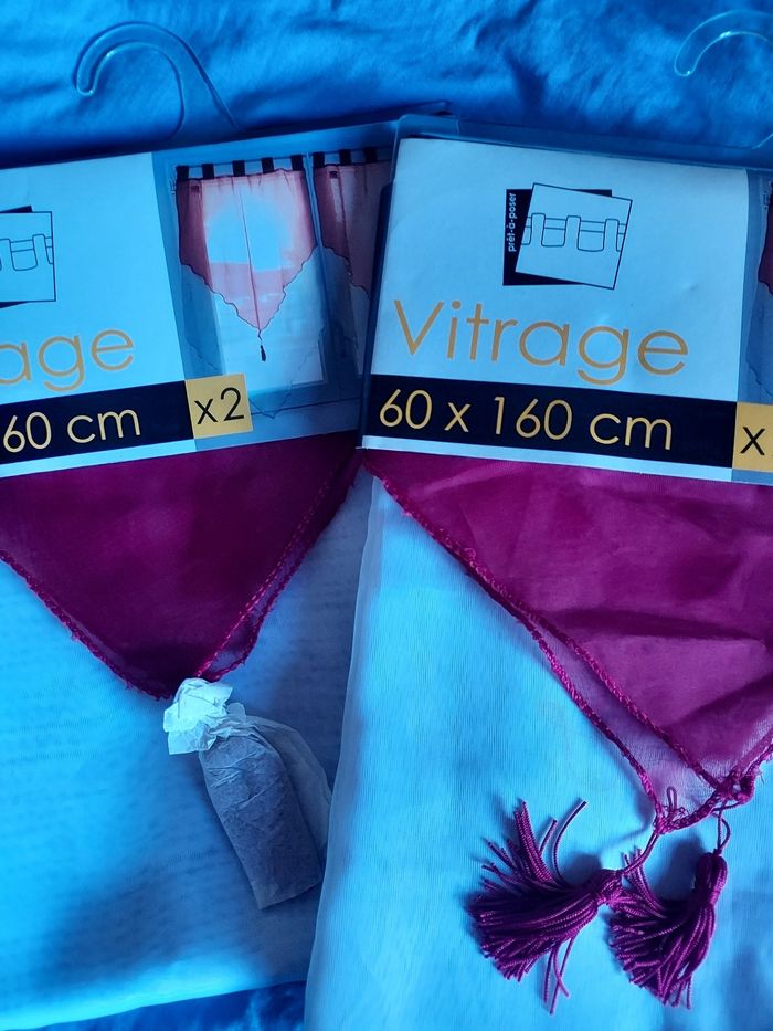 Rideaux pour 2 fenêtres - photo numéro 1