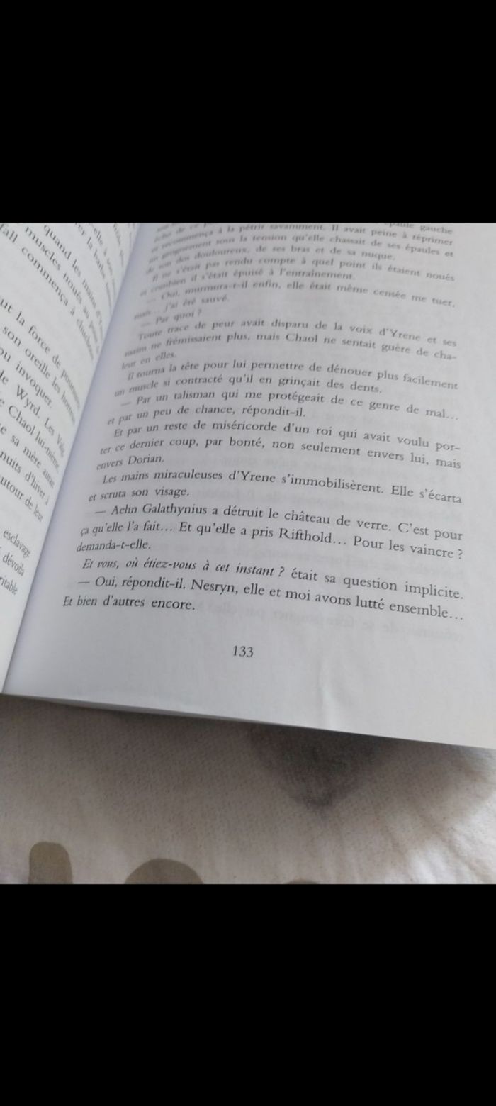 2 Romans Keleana tomes 6 La Tour de l'Aube et 7- Sarah J. Maas La Martinière - photo numéro 3