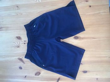 Short sport Taille 10 ans Decathlon NEUF lot possible avec bermuda t-shirt tshirt chemise polo gilet