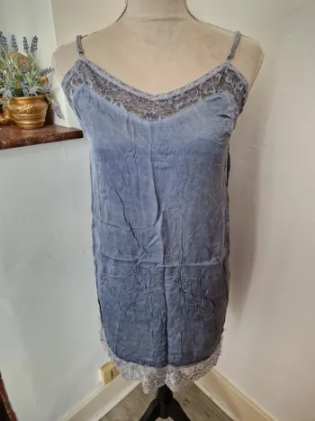 Nuisette made in italie dentelle taille 42